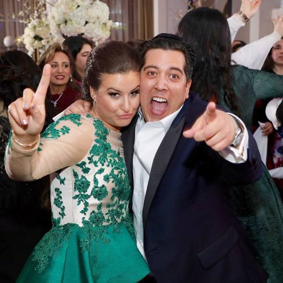 Meet your Posher, Ariella - Picture 1 of 1